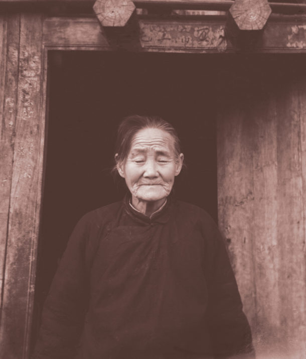 Hung Liu - Grandma I